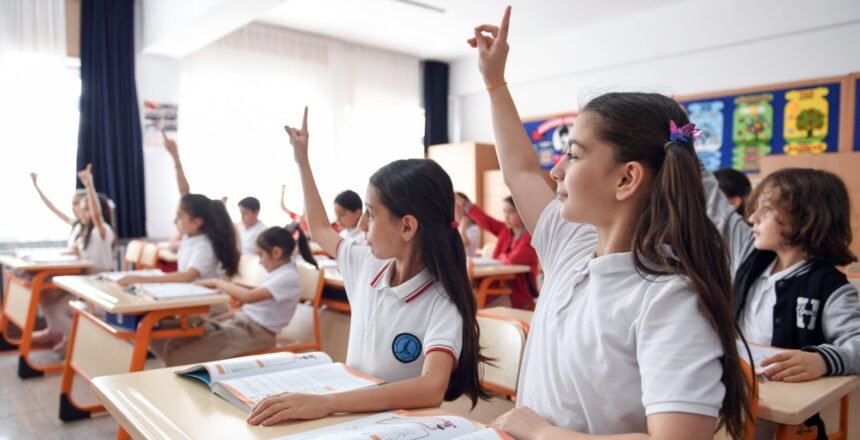 Öğrenciler İçin Yeni Eğitim Dönemi Hazırlıkları Başladı