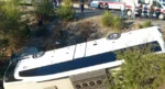 İzmir’de feci kaza! Çarpışan otobüs ve otomobil şarampole devrildi: 2 ölü