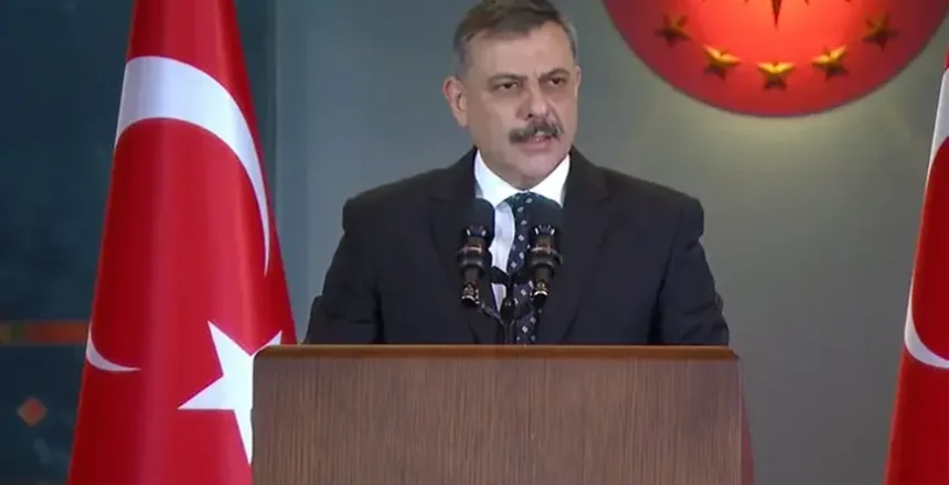Bakan Çiftçi: Üniformanın şerefi millete sadakatle korunur